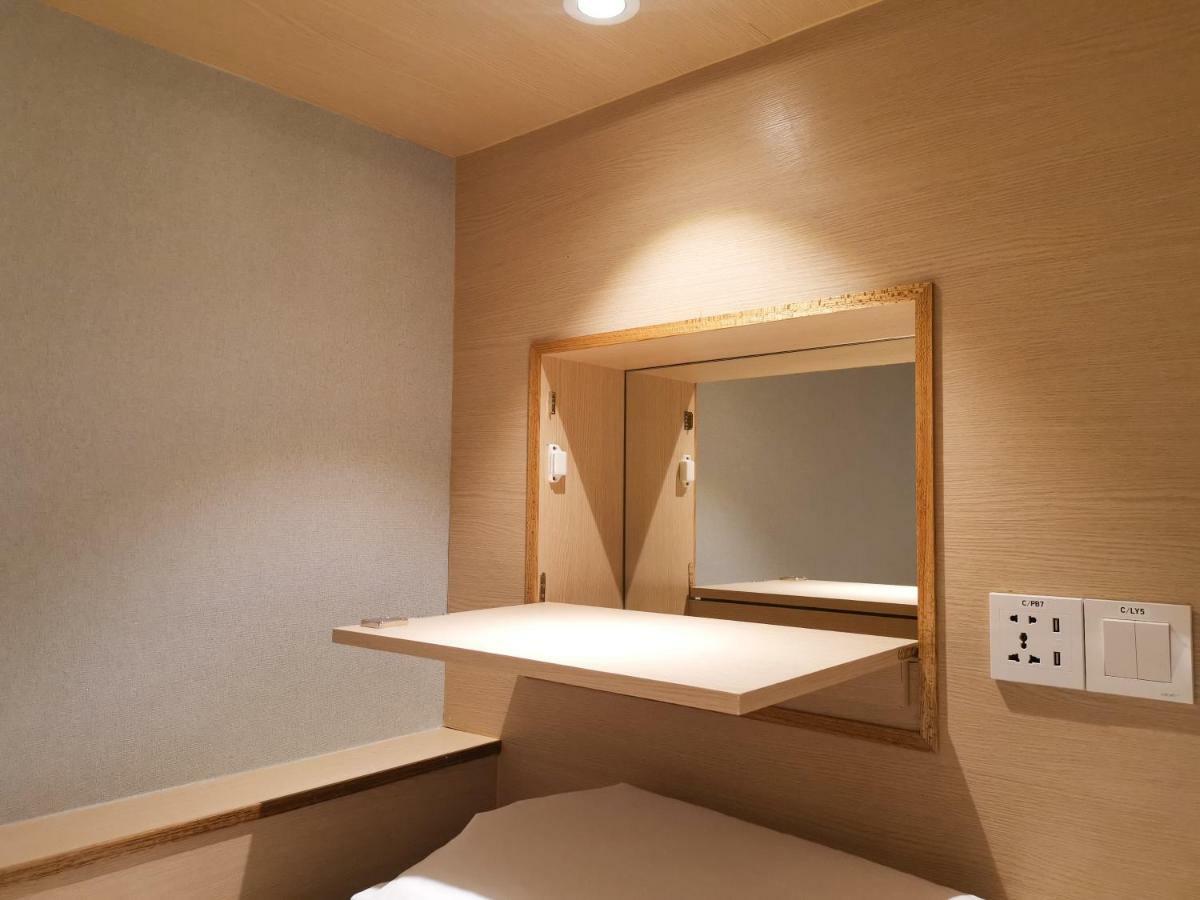 Attrus Bed & Breakfast Johor Bahru Exteriör bild