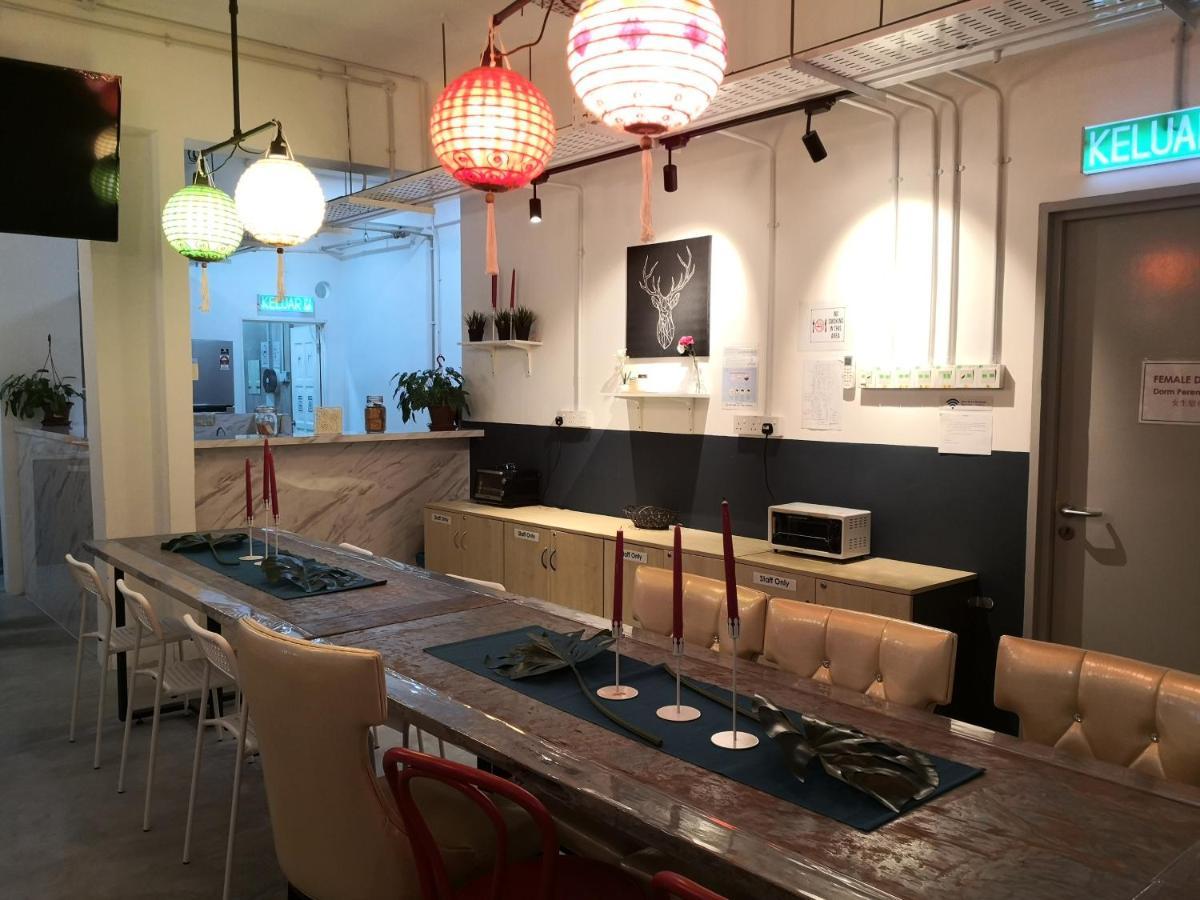 Attrus Bed & Breakfast Johor Bahru Exteriör bild