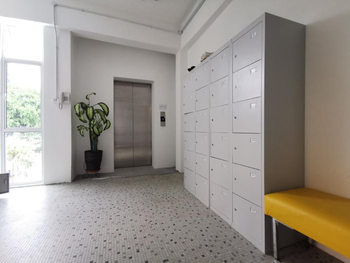 Attrus Bed & Breakfast Johor Bahru Exteriör bild