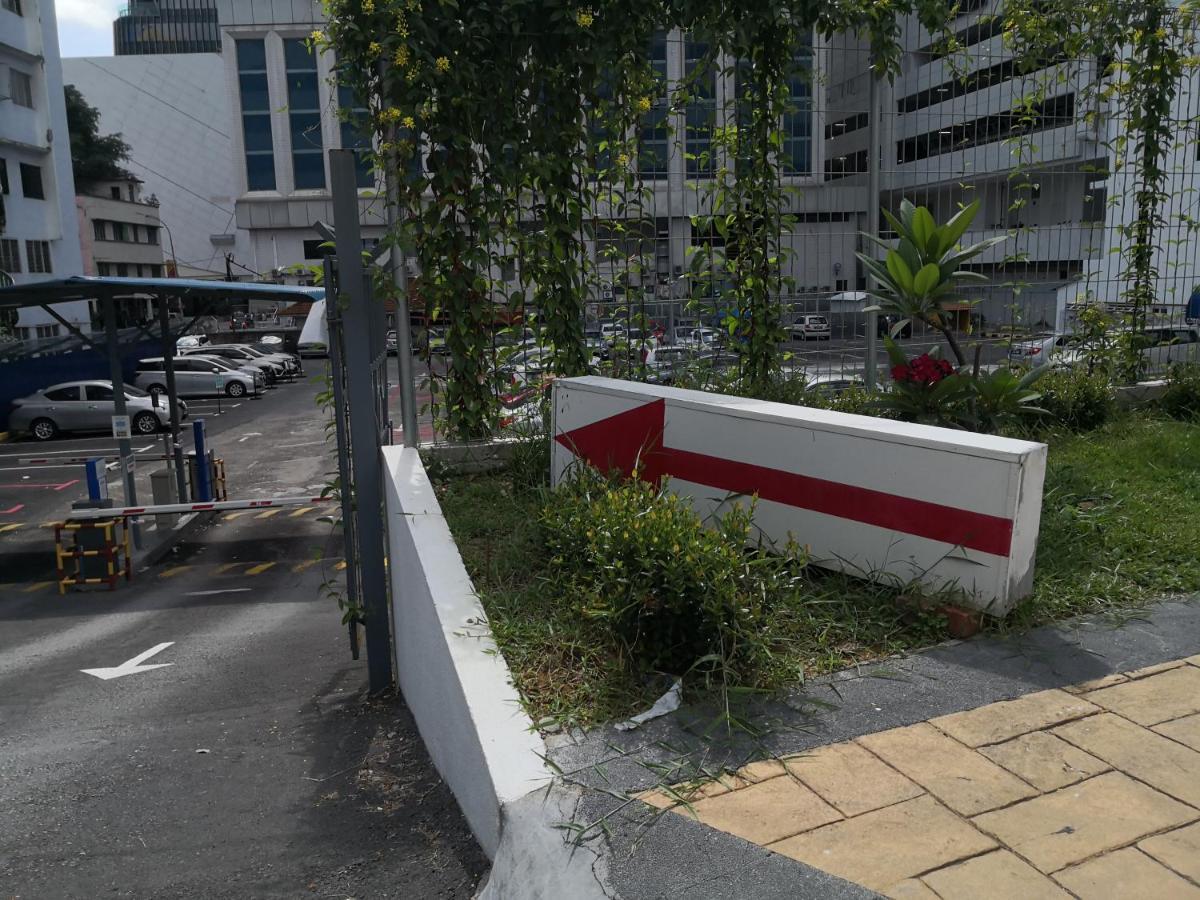 Attrus Bed & Breakfast Johor Bahru Exteriör bild